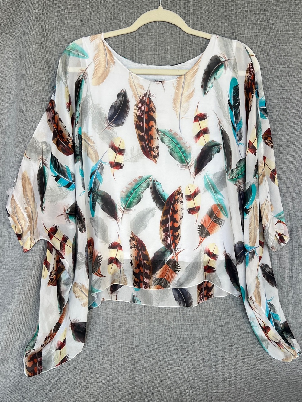 Elena Baldi Made in Italy 70% silk 30% viscose dolman top feathers print size S